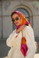 My Minelli jedwabna chusta Valentino Chic, Tres chic, silk scarf, jedwabna chusta modna,  icon apaszka, apaszka z kobietami, Vogue